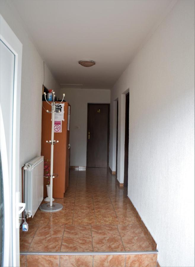 Apartments Sabljak Rakovica Exterior foto