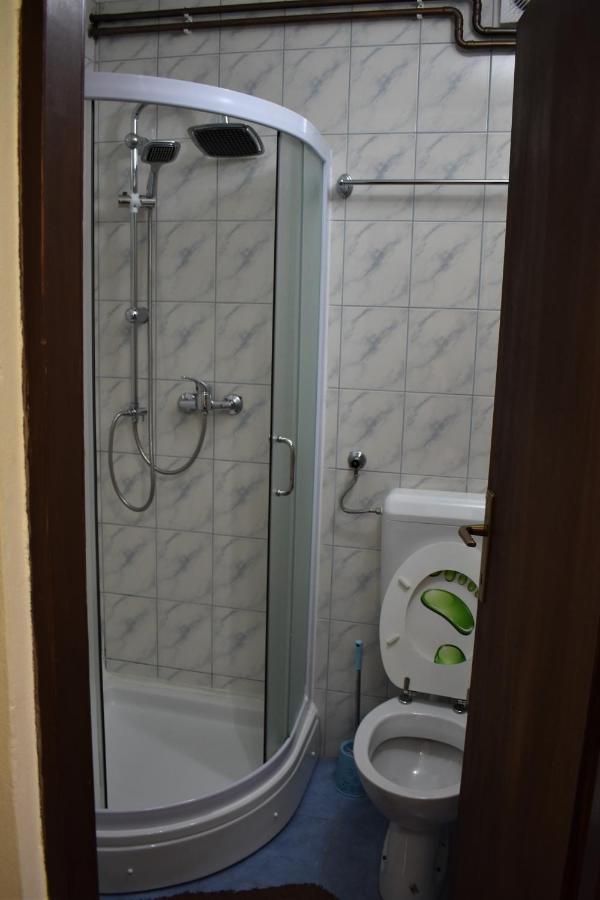 Apartments Sabljak Rakovica Exterior foto