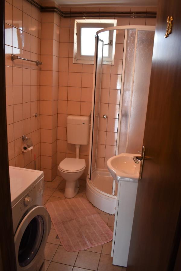 Apartments Sabljak Rakovica Exterior foto