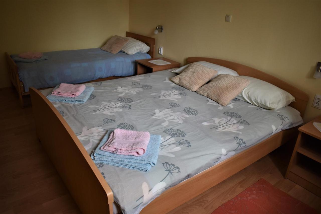 Apartments Sabljak Rakovica Exterior foto