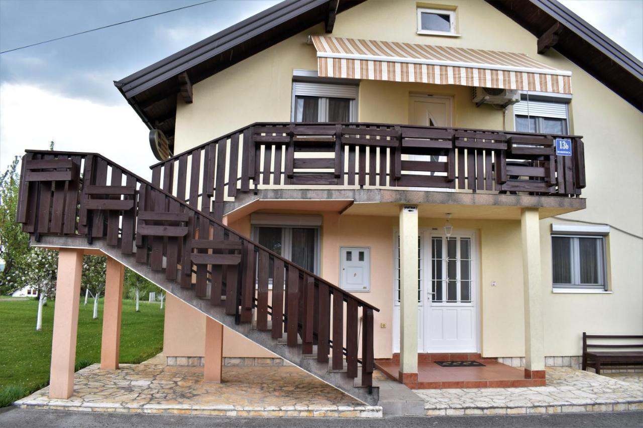 Apartments Sabljak Rakovica Exterior foto