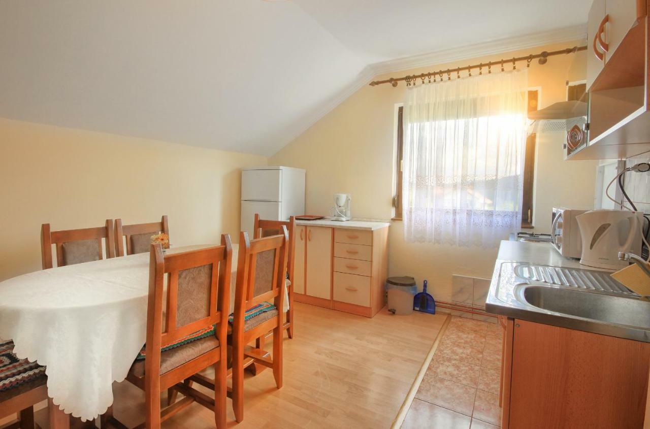 Apartments Sabljak Rakovica Exterior foto