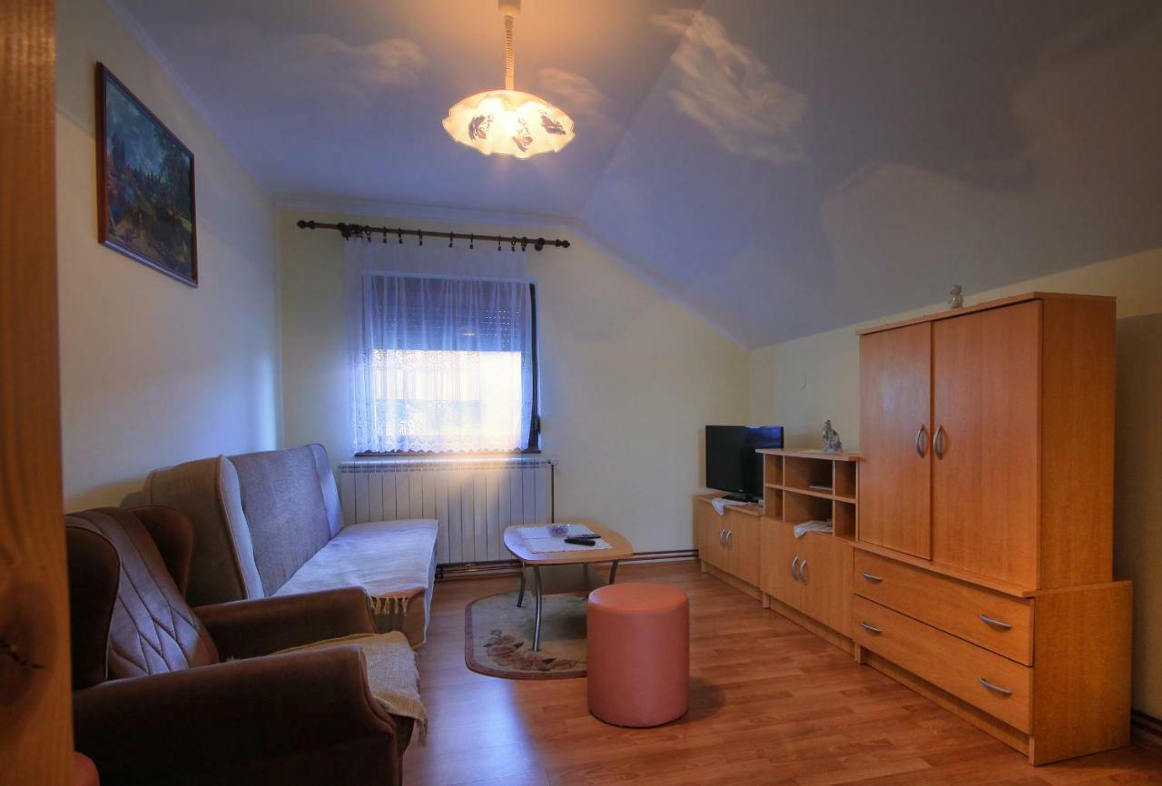 Apartments Sabljak Rakovica Exterior foto