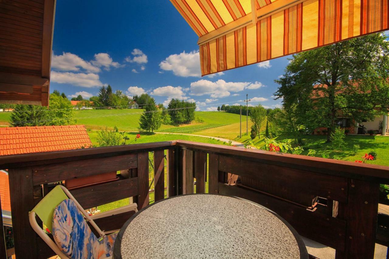Apartments Sabljak Rakovica Exterior foto